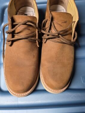 Men's Tan Suede Chukka Boots - Classic Lace-Up